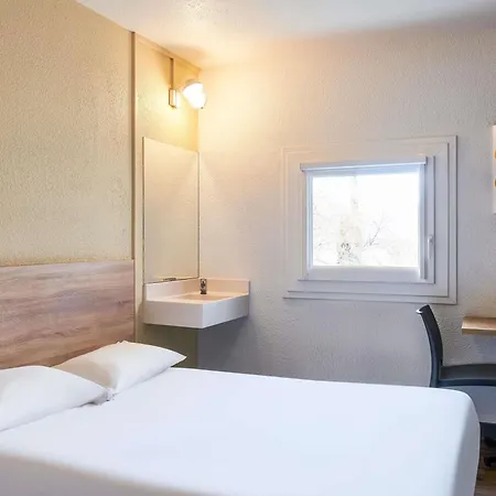Hotelf1 Bordeaux Nord Szálloda *