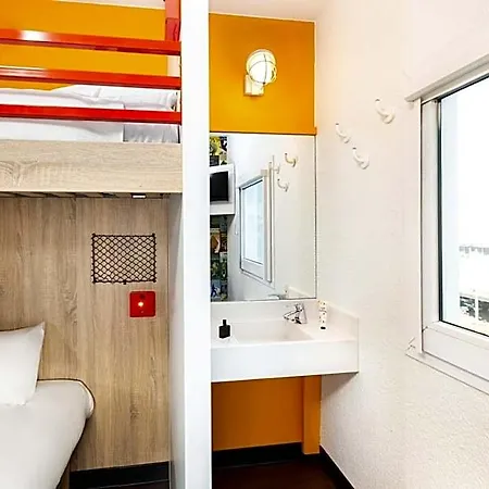 Hotelf1 Bordeaux Nord